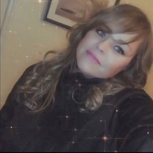 Meet your Posher, Casey